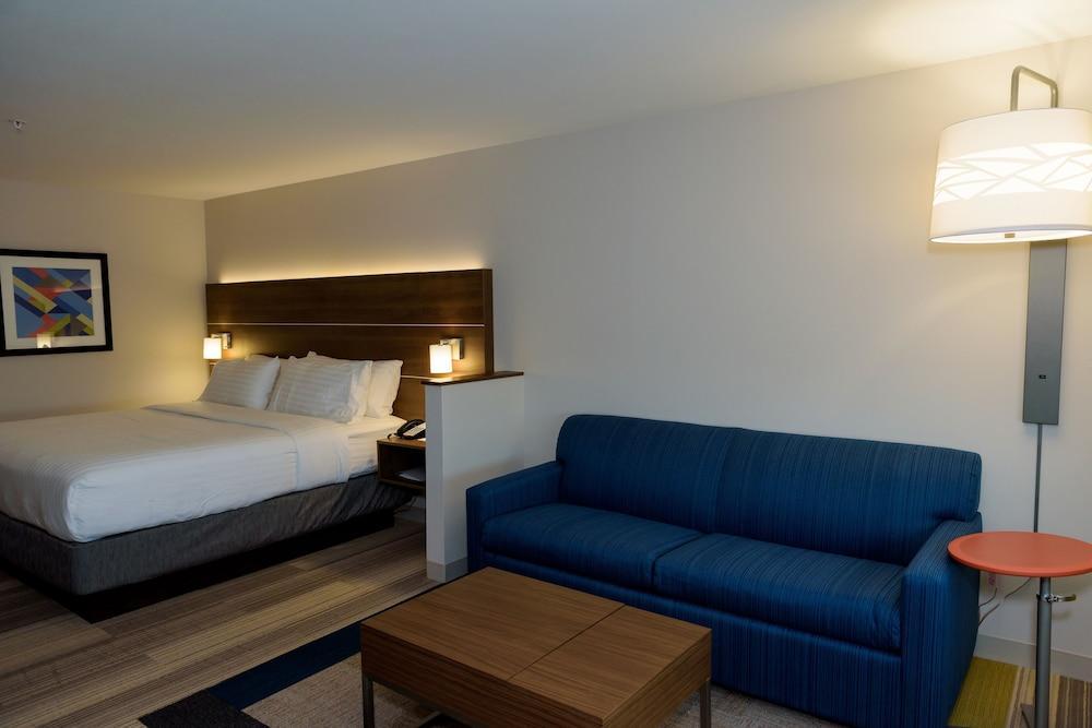 Holiday Inn Express & Suites Mckinney - Frisco East By Ihg Bagian luar foto