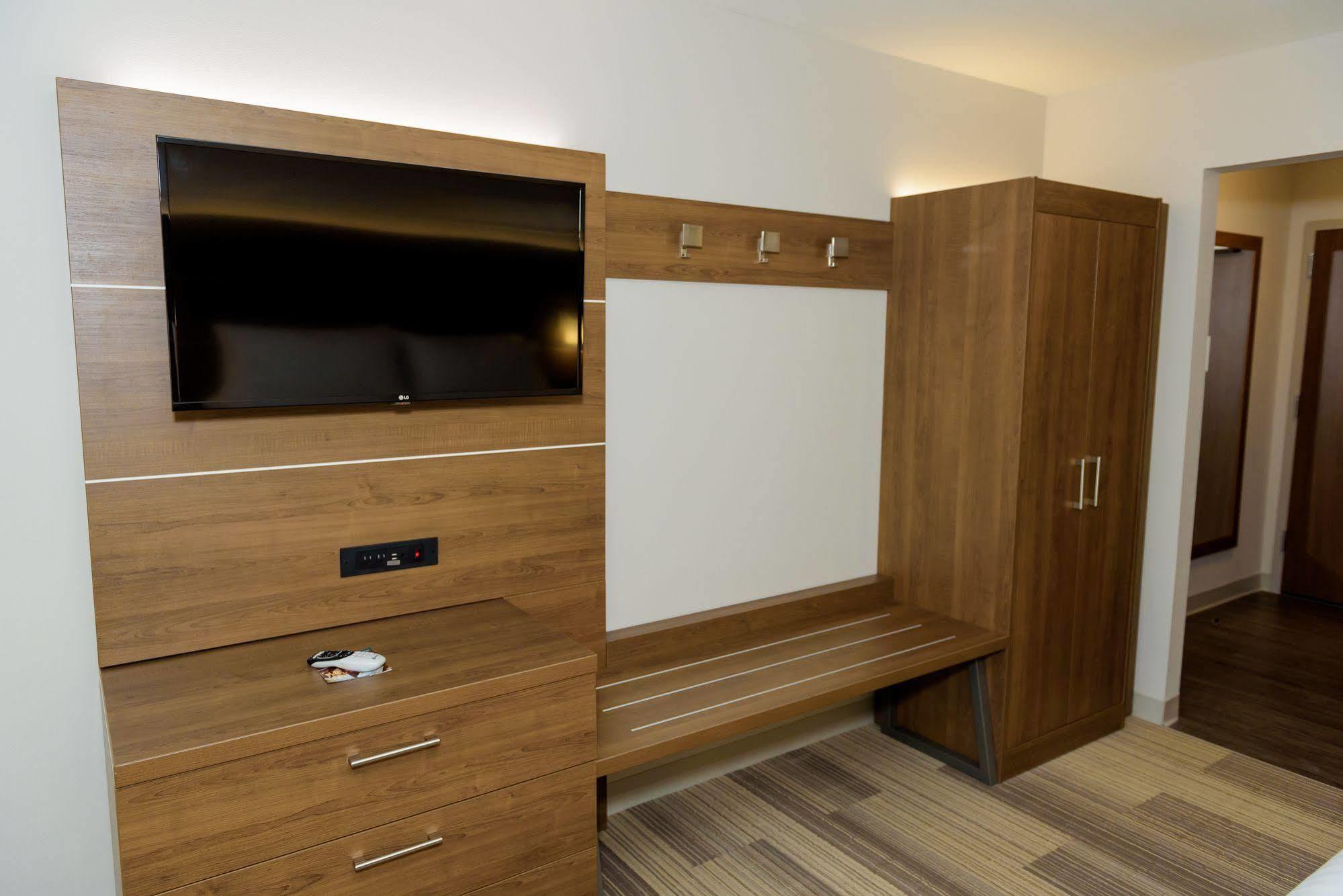 Holiday Inn Express & Suites Mckinney - Frisco East By Ihg Bagian luar foto
